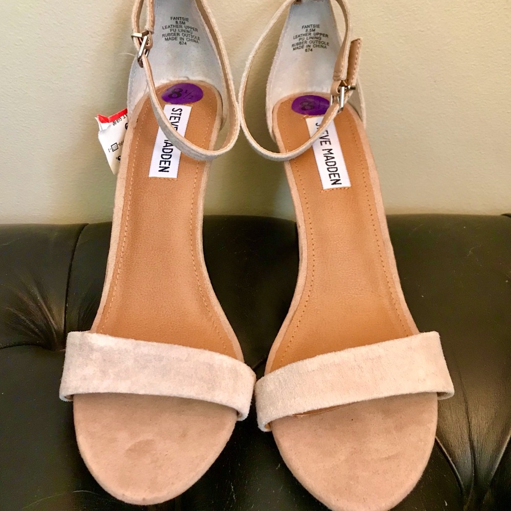 Brand new elegant Steve Madden sandals